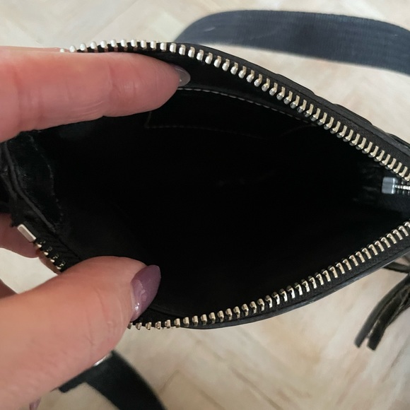 Coach Cross Body Signature Mix-material Purse - Picture 5 of 8